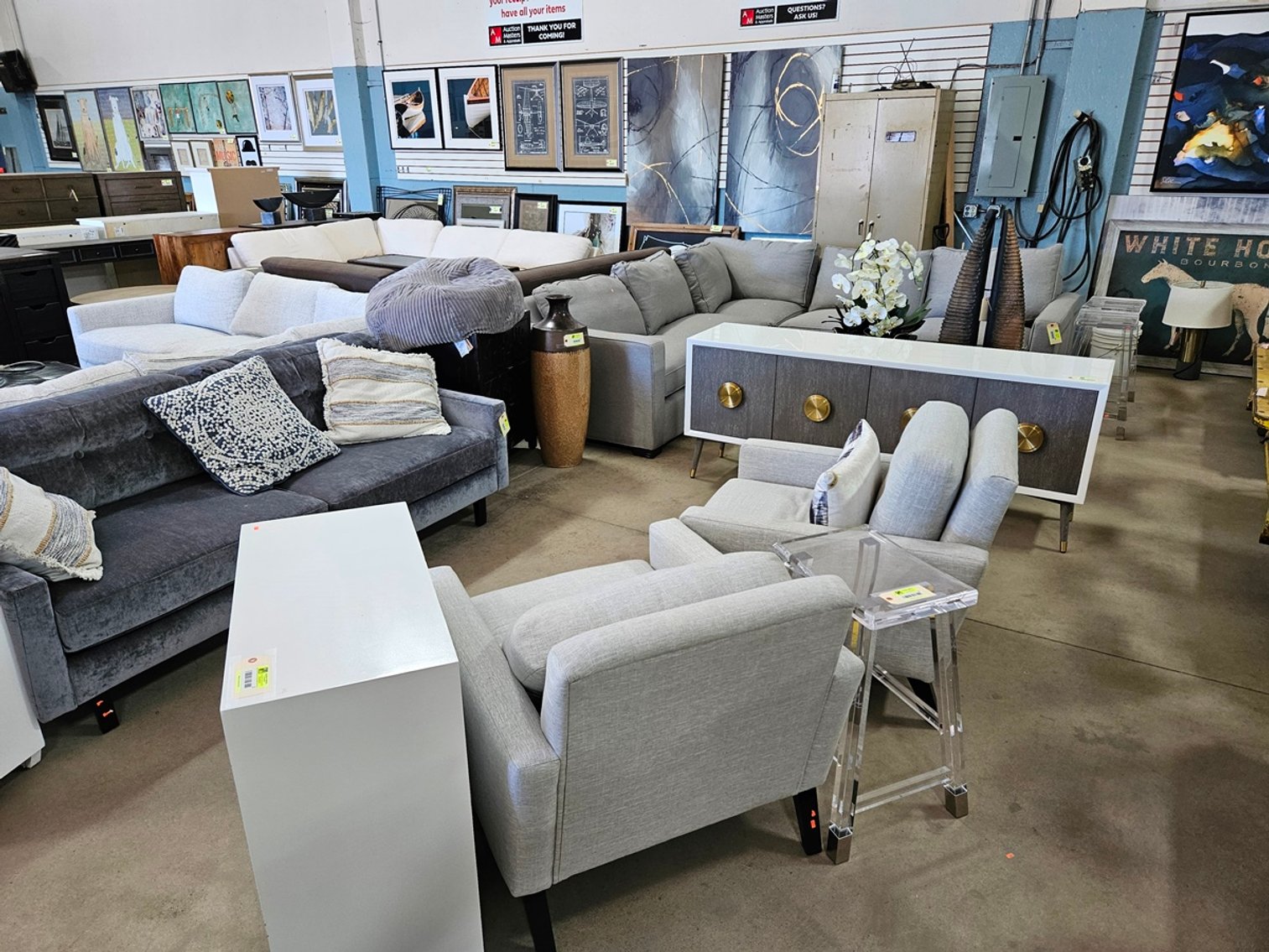 Image for Model Home Furniture/Decor & New Home Goods