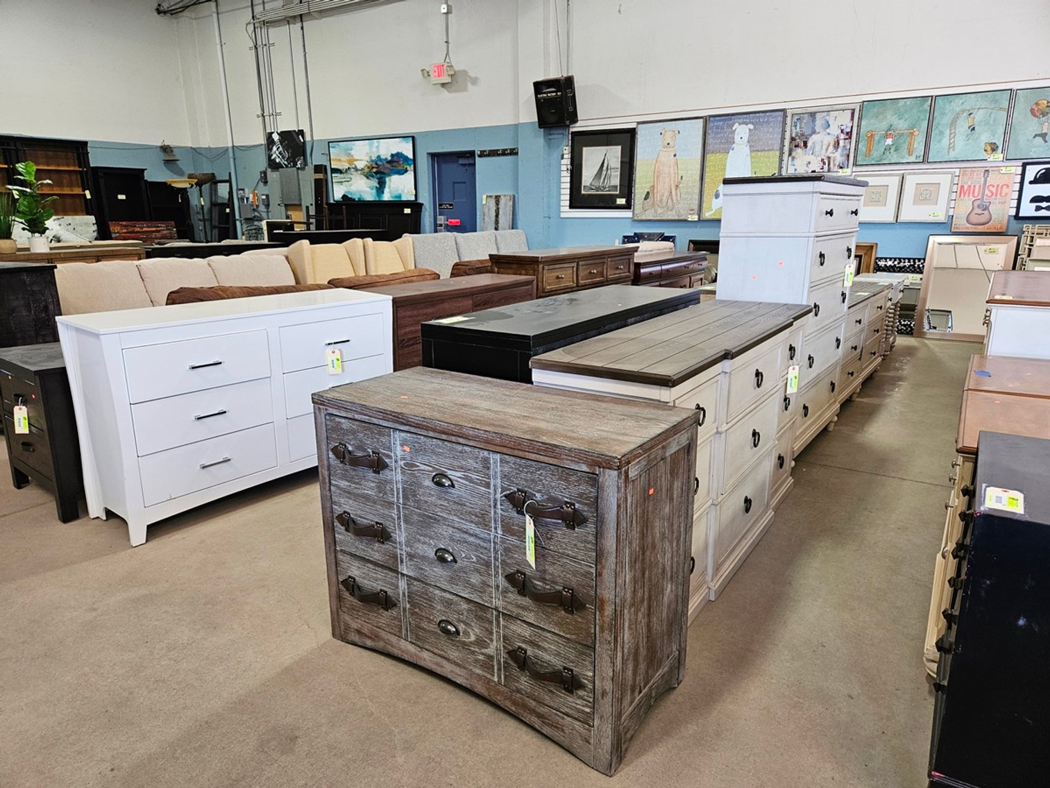 Image for Model Home Furniture/Decor & New Home Goods