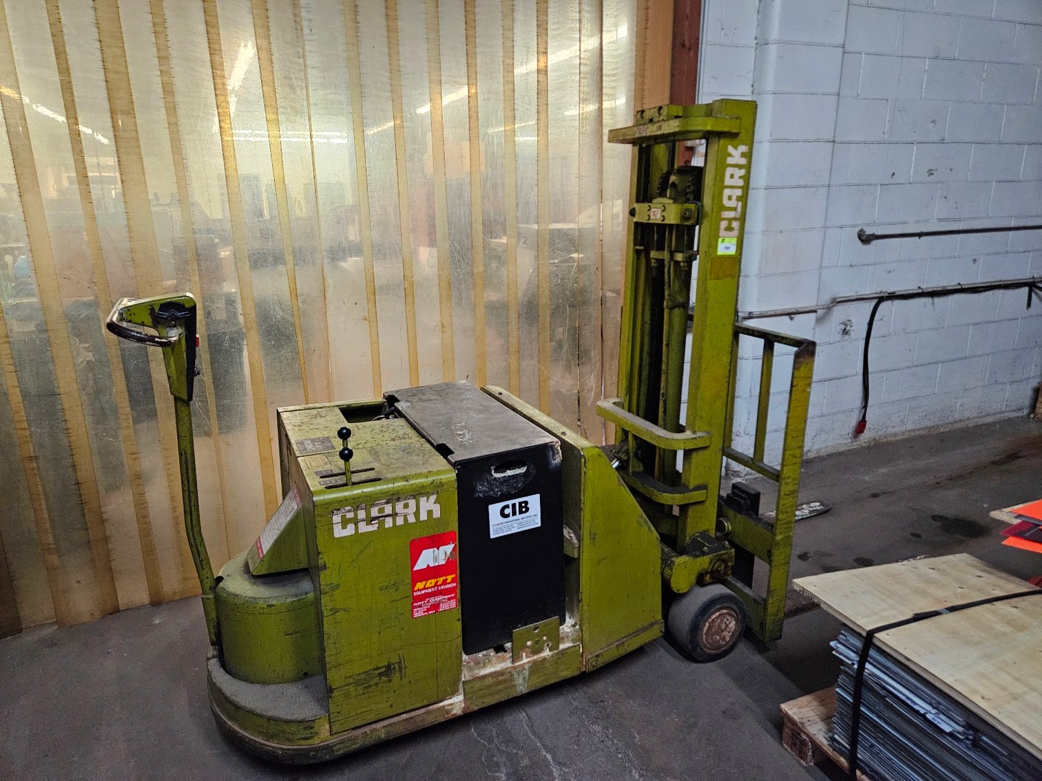 Image for Printing/Bindery Equipment (Bloomington, MN)