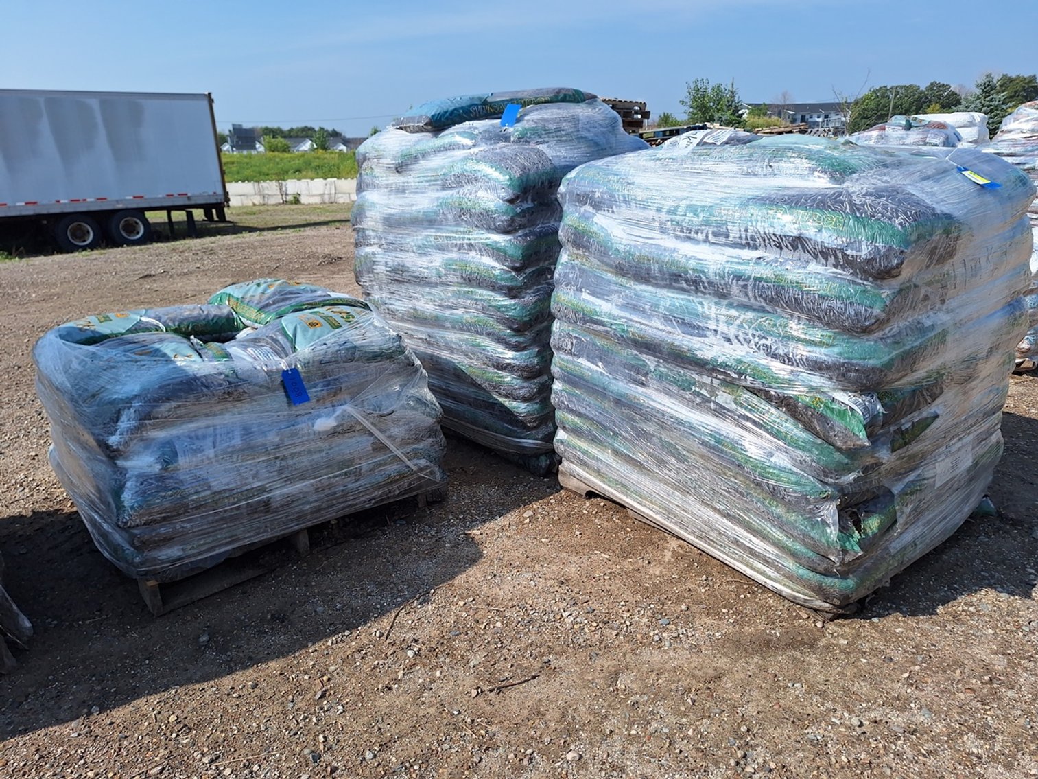Image for Mulch: 75+ Pallets