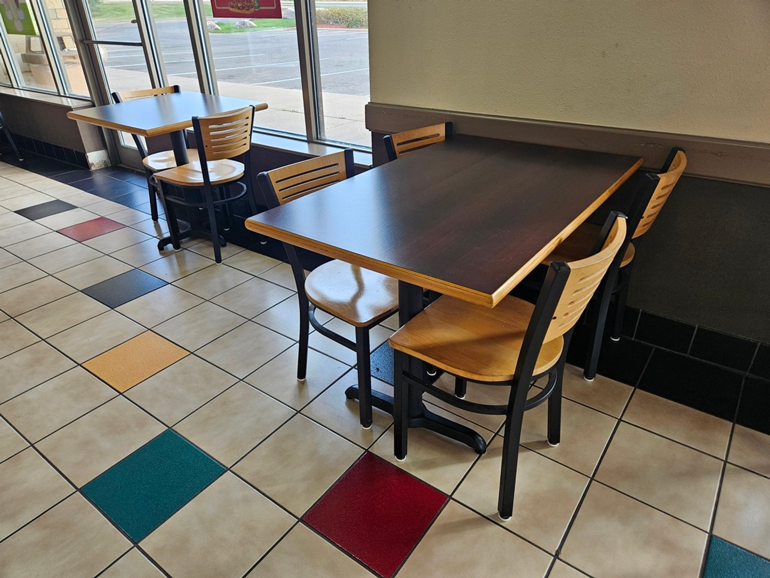 Image for Quiznos Sandwich Shop Liquidation