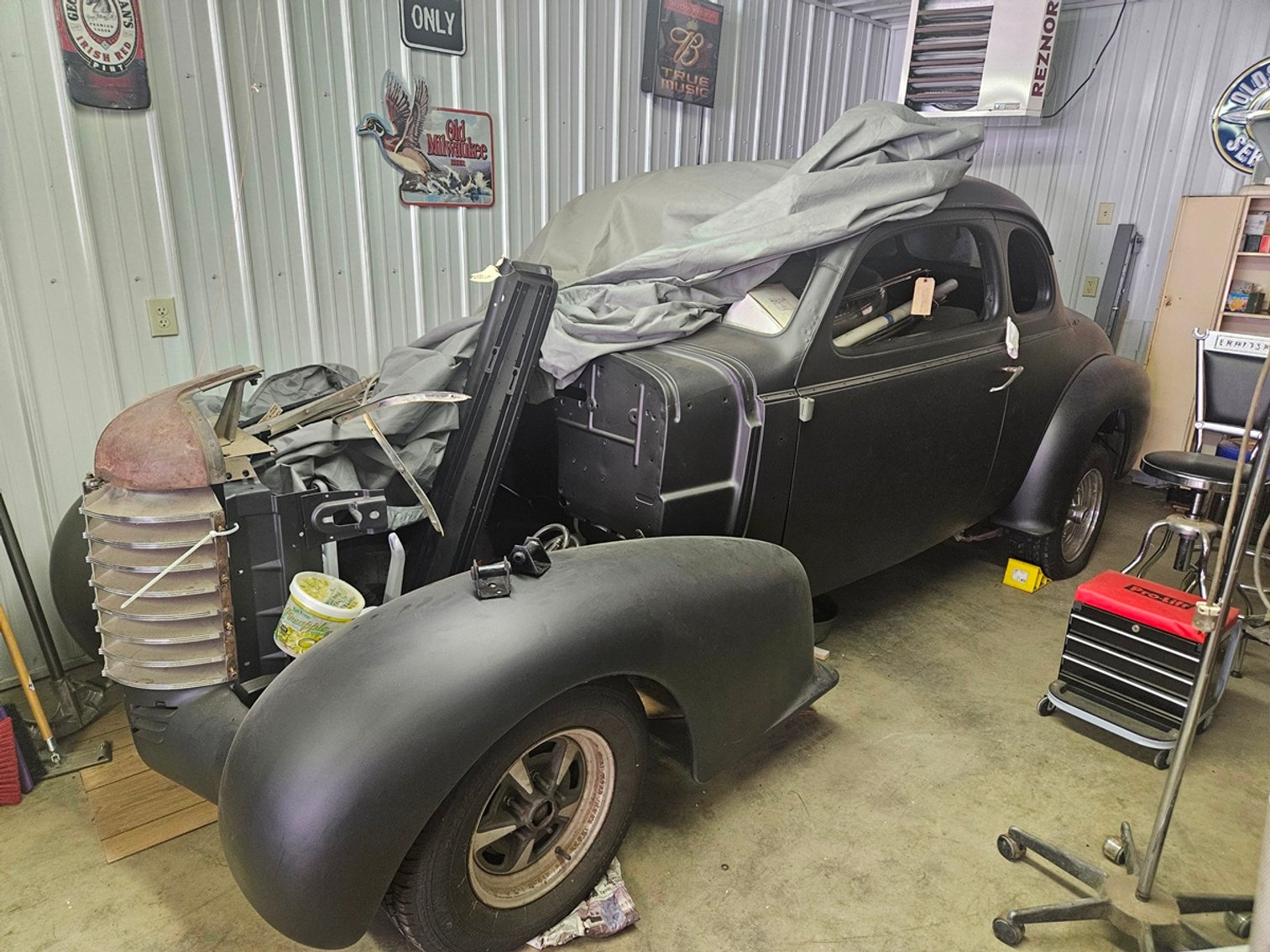 Image for Estate: Classic Vehicles, Trailers, JD Tractor, Tools, Auto Parts & More