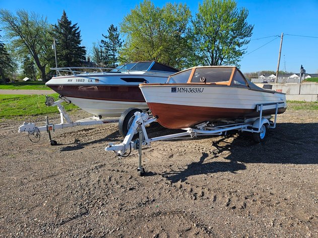 Image for 3 Trucks, IH Tanker Truck, 3 Boats & Hyundai Elantra