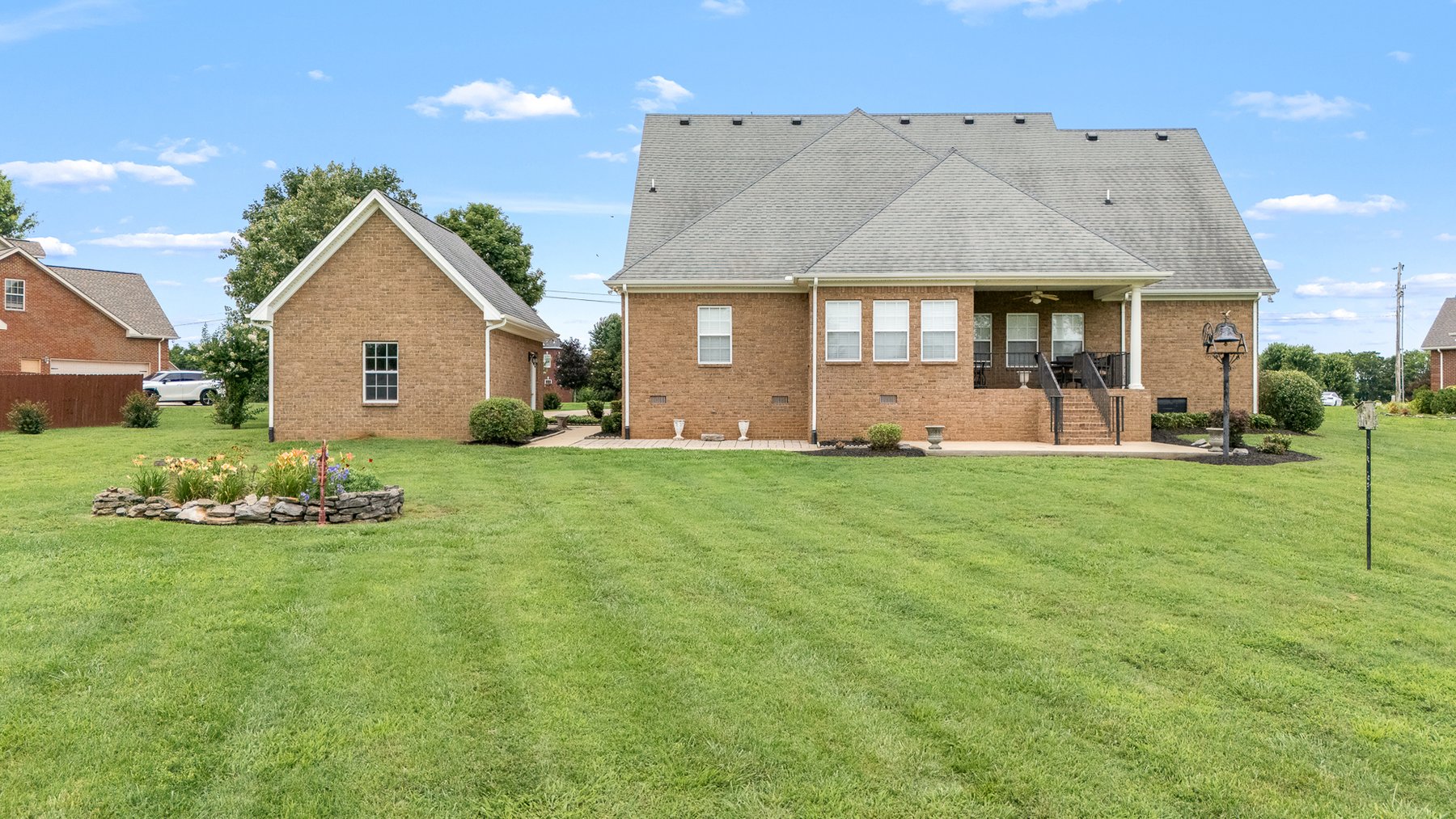 Image for 120 North Point Circle N, Shelbyville