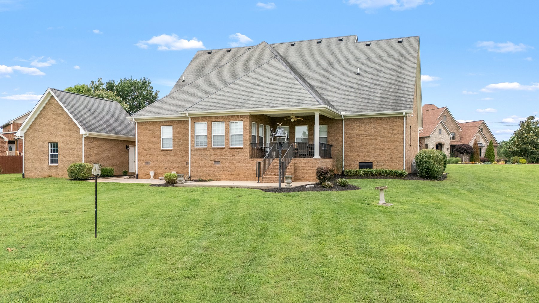 Image for 120 North Point Circle N, Shelbyville