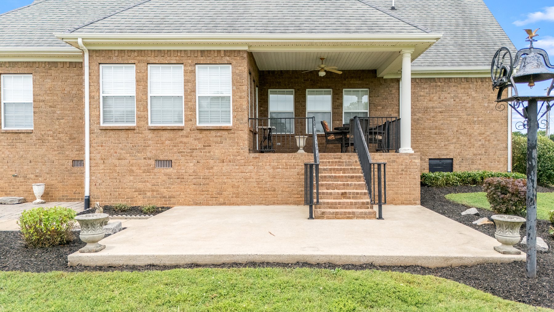 Image for 120 North Point Circle N, Shelbyville