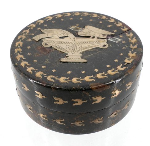 Image for Antiques Unveiled: Exquisite Auction Showcase