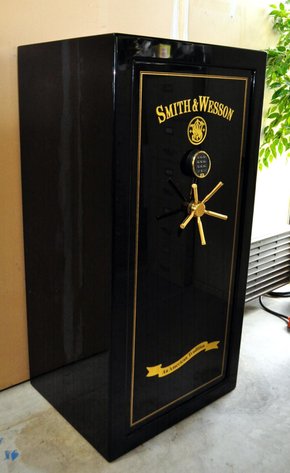 Image for Estate Auction of Excellent Collectible Vintage Military and Modern Firearms