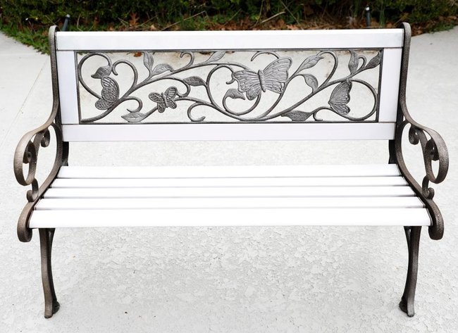 Image for Downsizing in The Estates of Hunting Creek (Night 1)