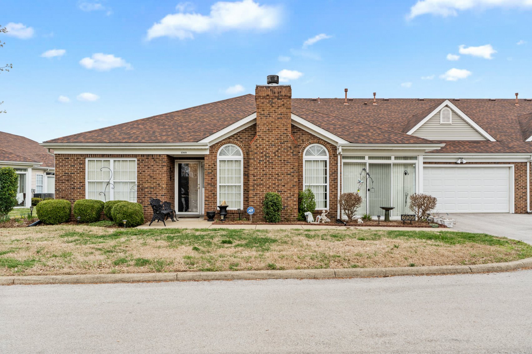 Image for Absolute Real Estate Auction in River Pointe