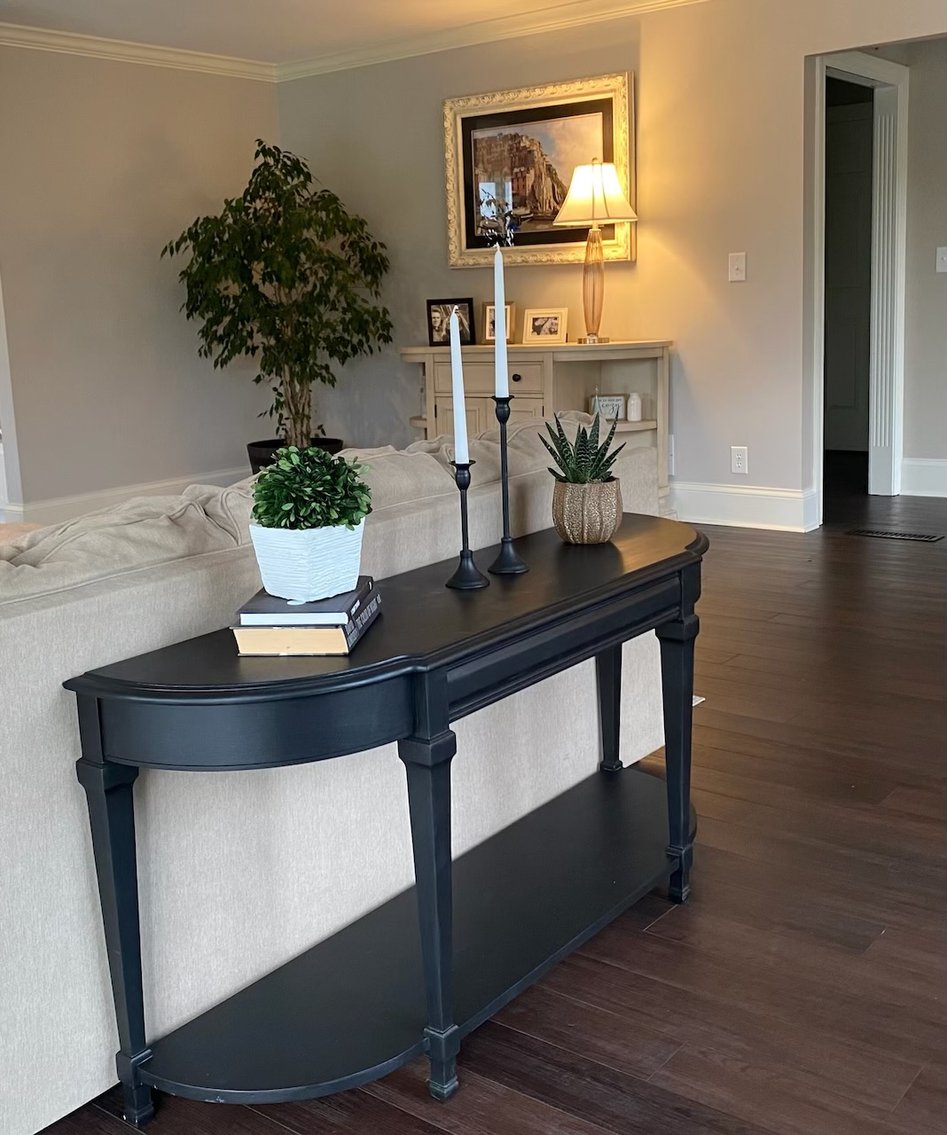 Image for Contemporary with Vintage Flair: Auction in Hunting Creek