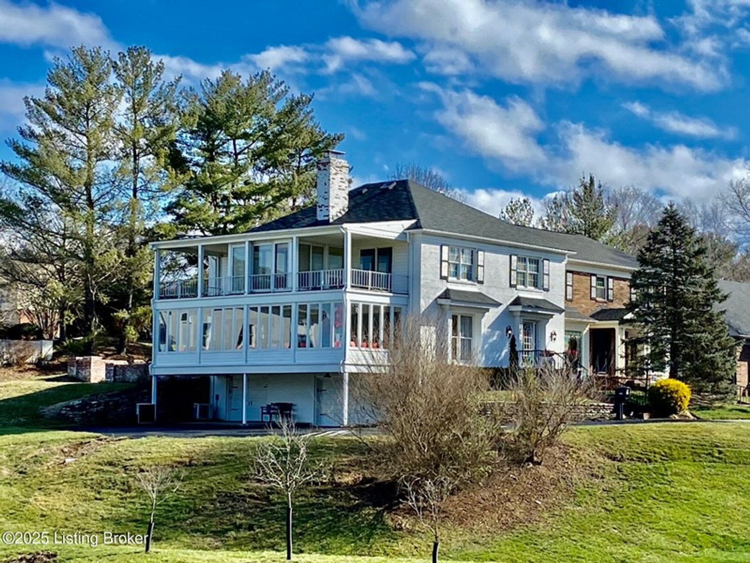 Image for Contemporary with Vintage Flair: Auction in Hunting Creek