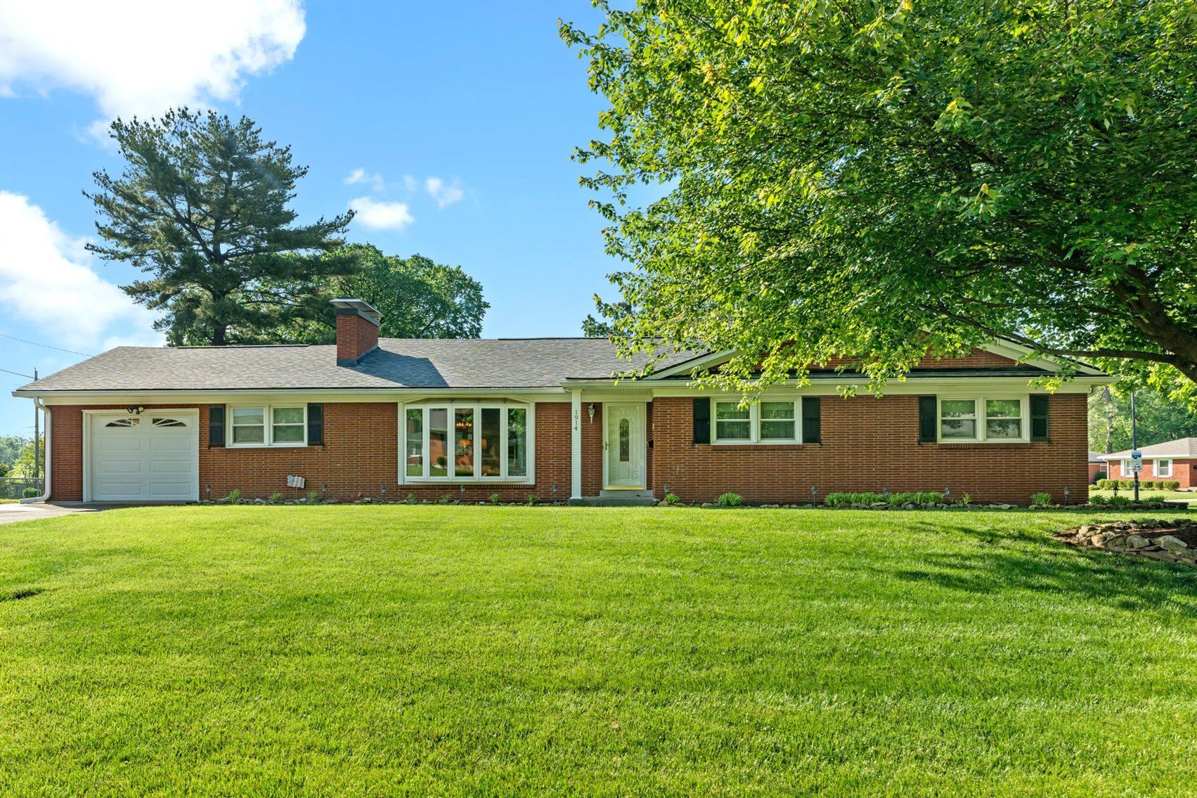 Image for Absolute Real Estate Auction off Newburg Rd.