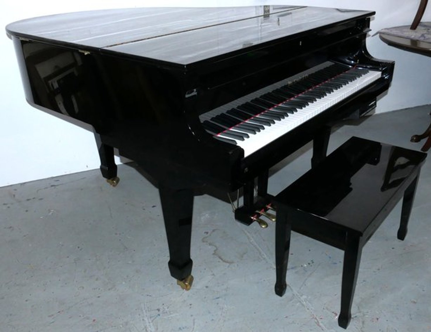 Image for Remarkable Estate Auction Phase 3: Art & Luxury Decor!