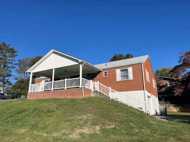 Image for Brick Ranch House & Lot 