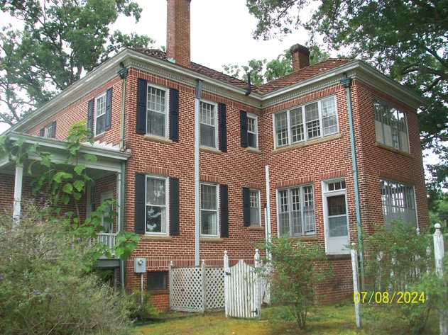 Image for REAL ESTATE - ONLINE & LIVE - A 4,420' HOUSE ON 2.22 ACRES - BRODNAX VA