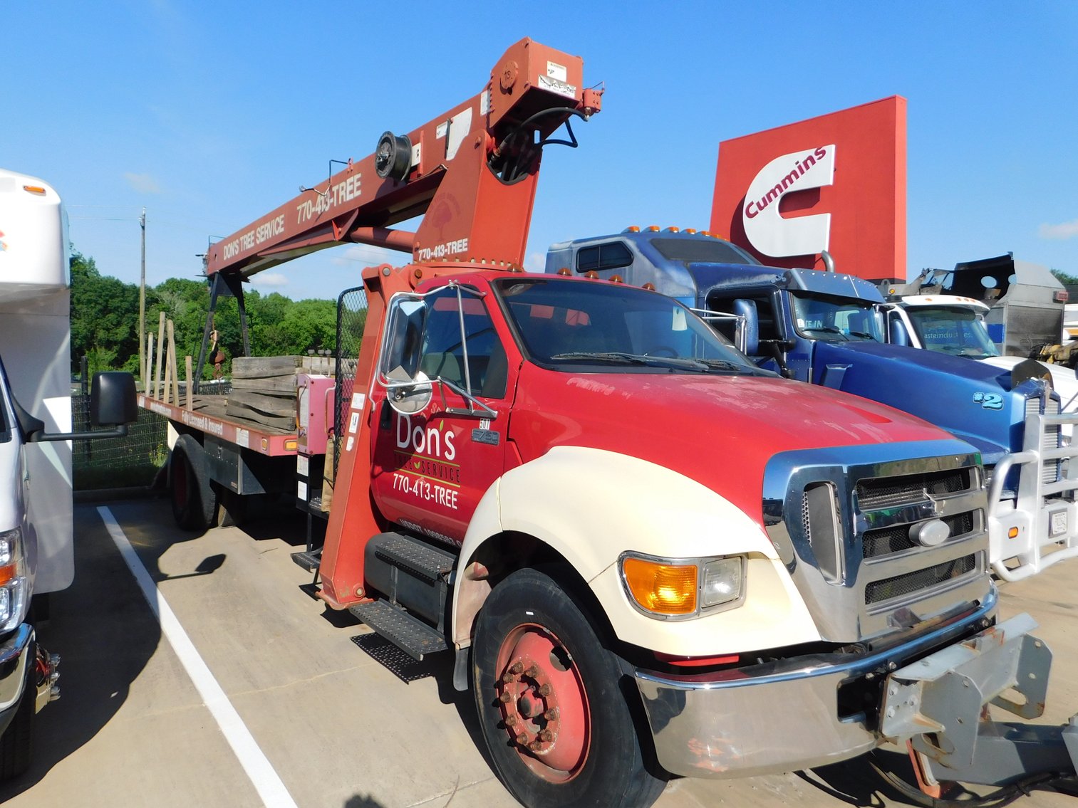 Image for 3 Commercial Vehicles Selling Per Magistrate Court Order