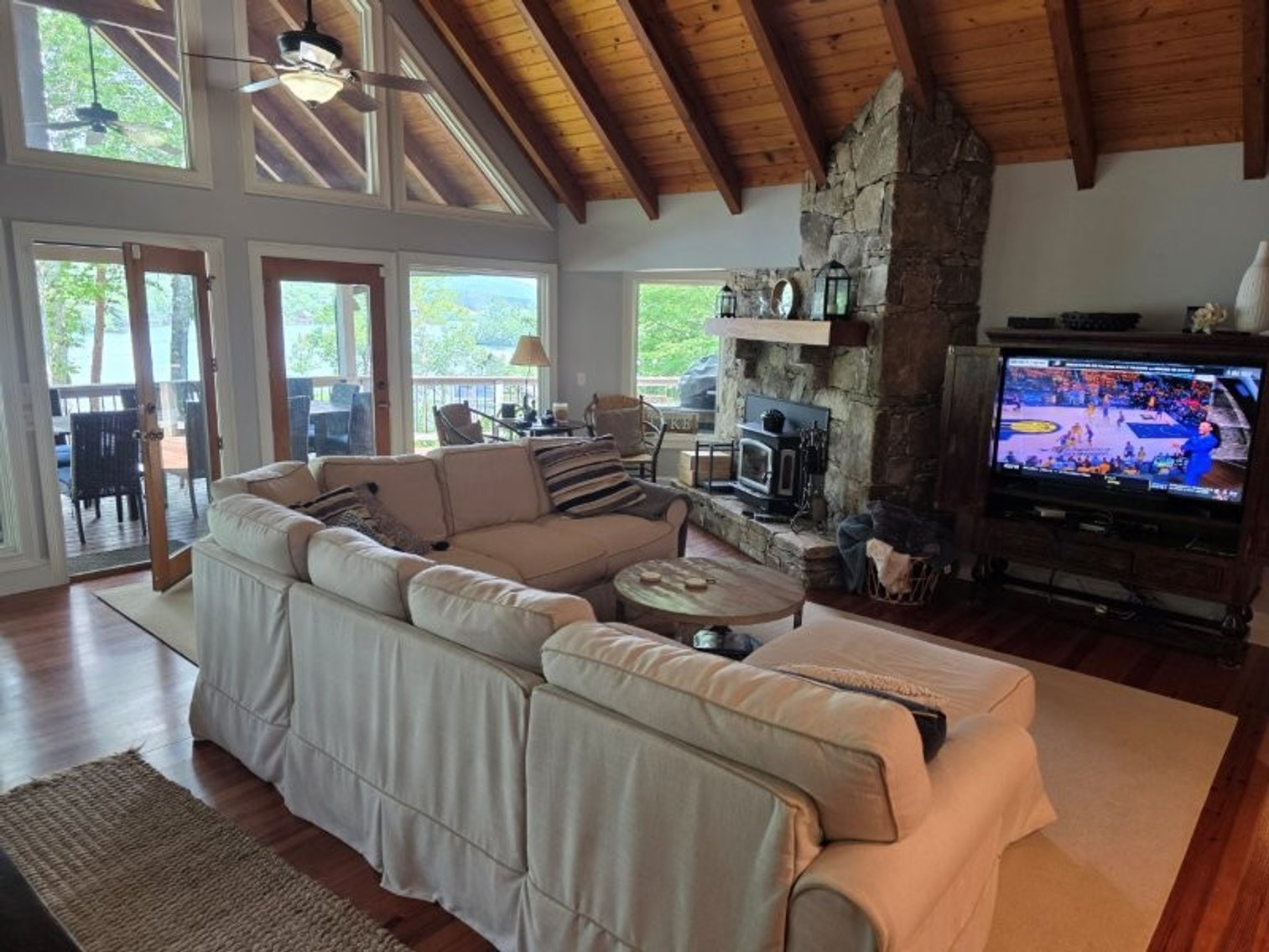 Image for Lake Burton Foreclosure Auction