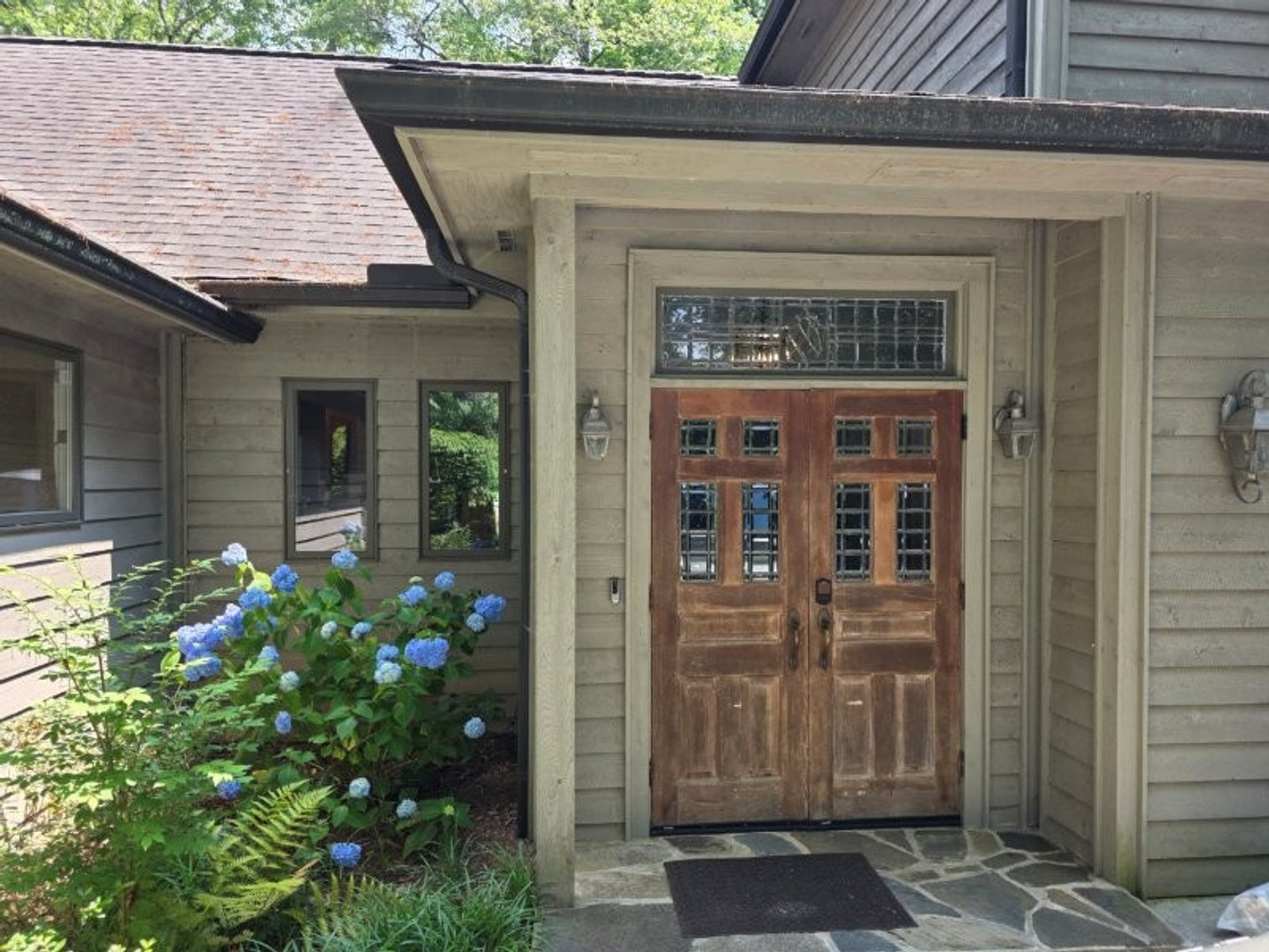 Image for Lake Burton Foreclosure Auction