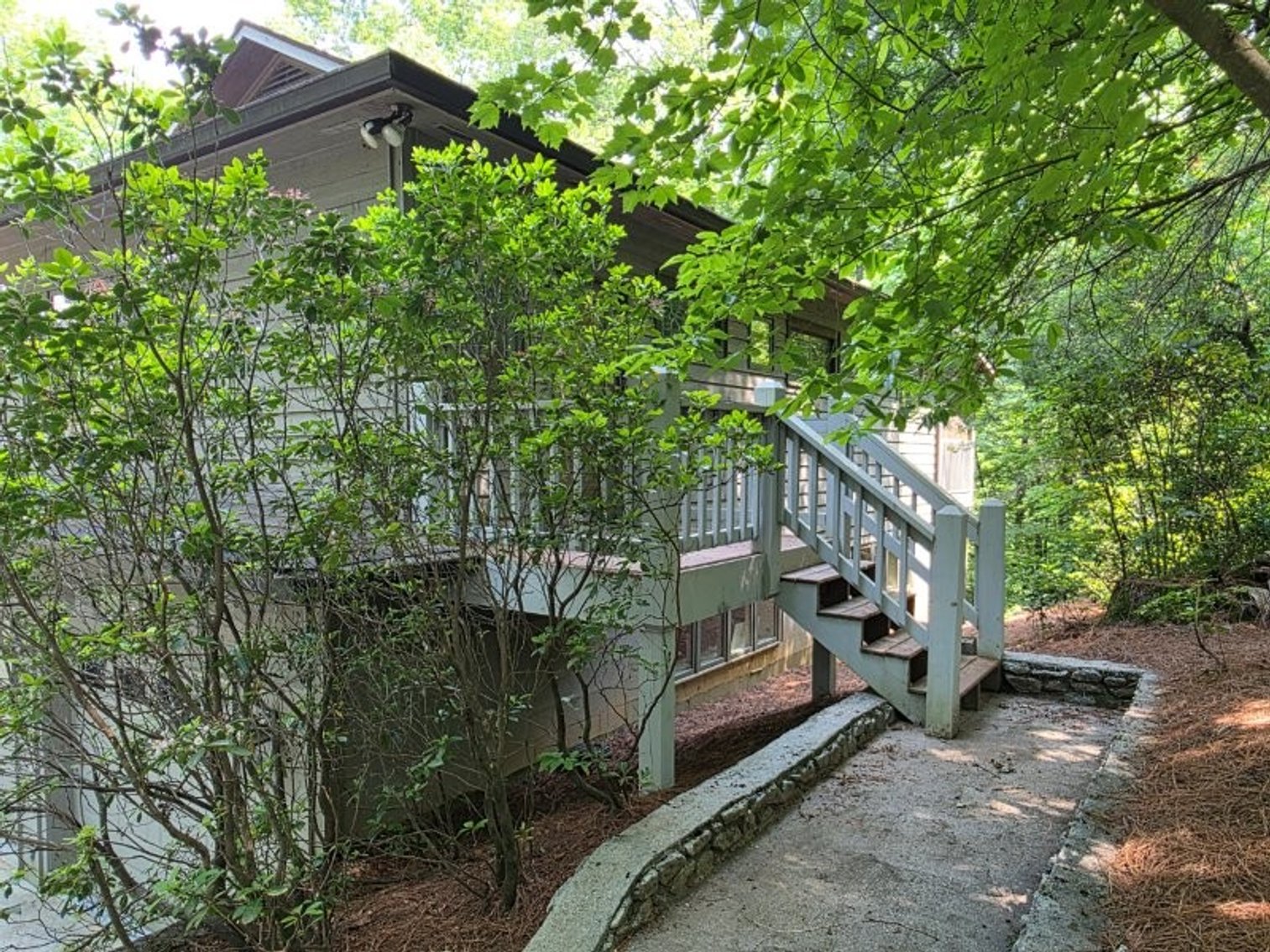 Image for Lake Burton Foreclosure Auction