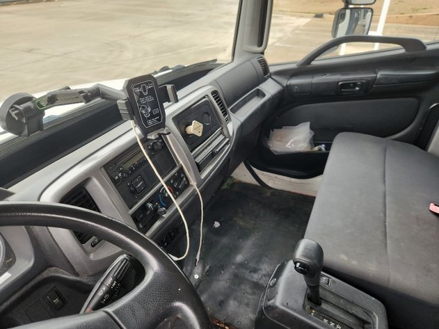 Image for 2011 Hino Flatbed Truck