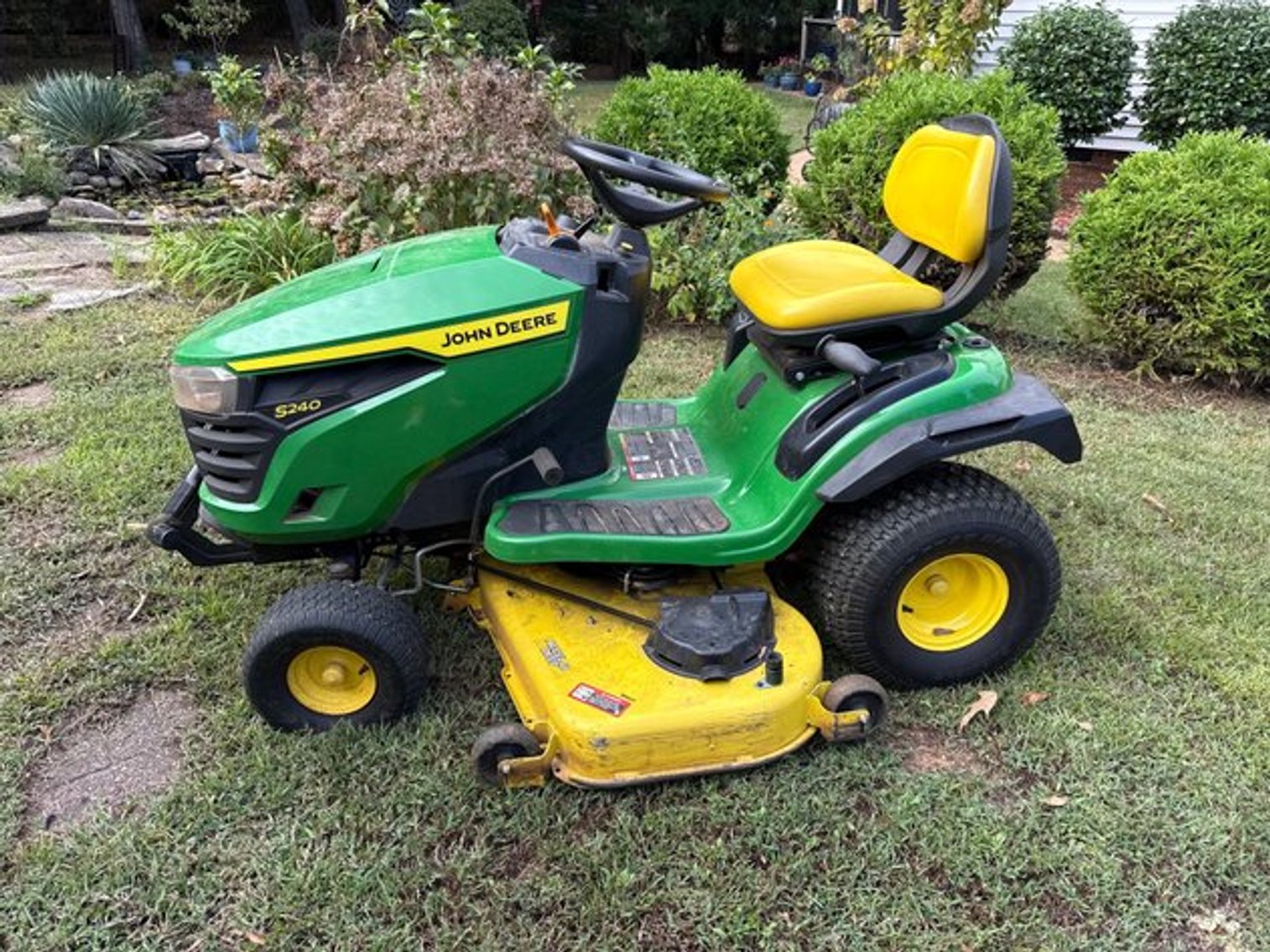 Image for Suerth Living Estate - Decorative and Christmas - Greer, SC