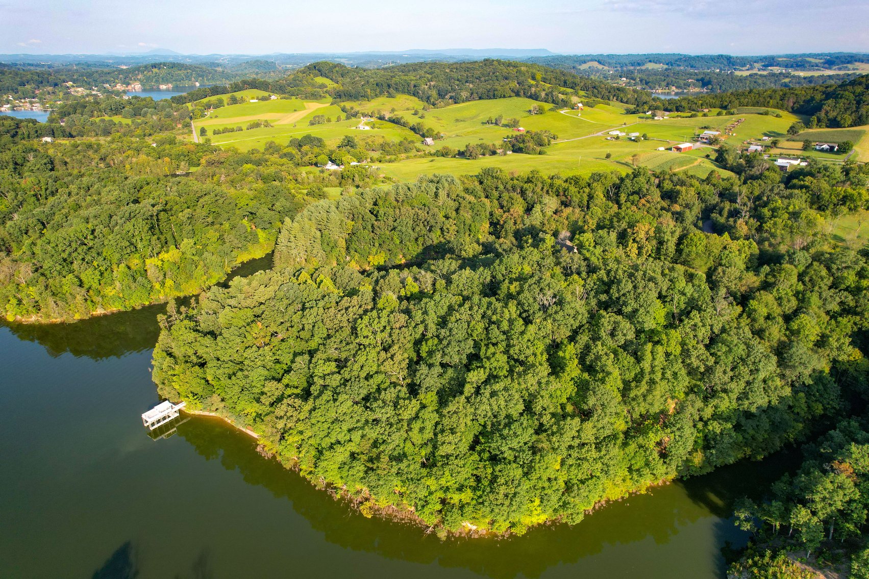 Image for 121 POINTE DR.  PINEY FLATS, TN 37686