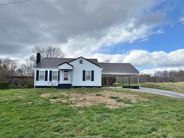 2495 SNAPPS FERRY ROAD  GREENEVILLE, TN 37745
