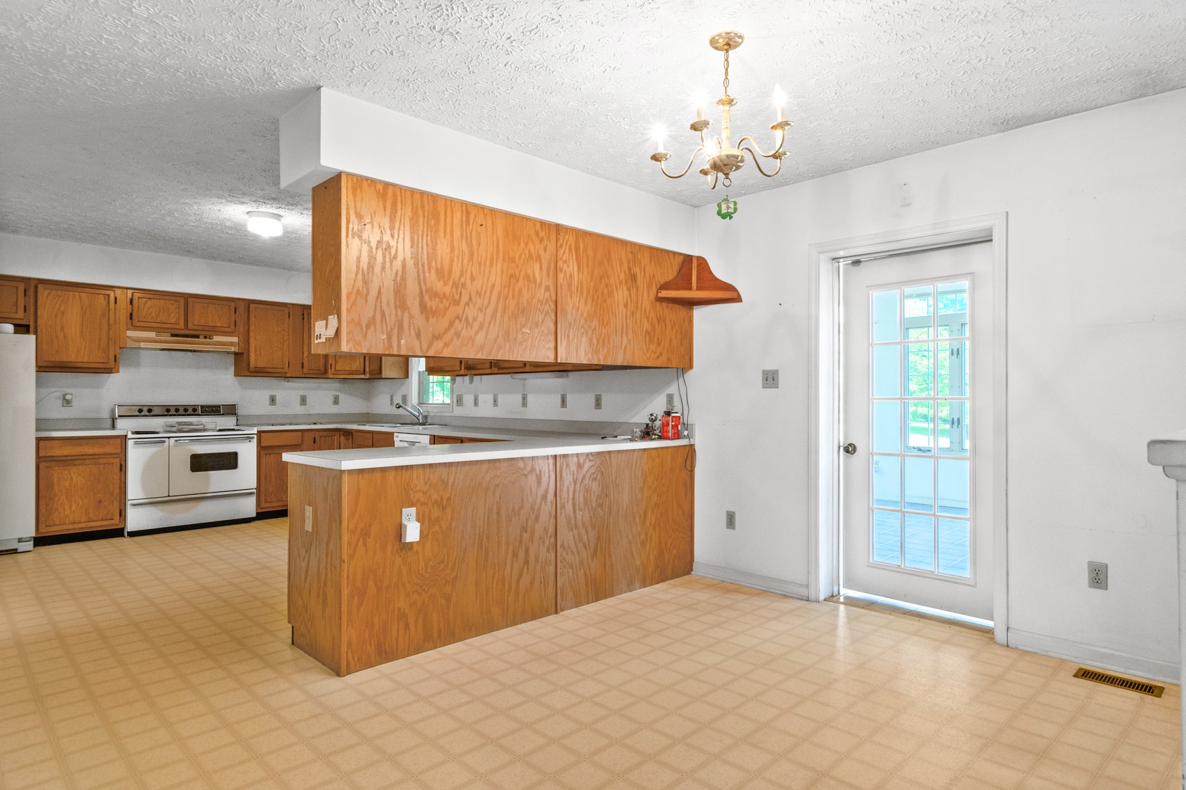 Image for Online and In Person Real Estate: 5308 Howery Road, Dublin, VA 24084