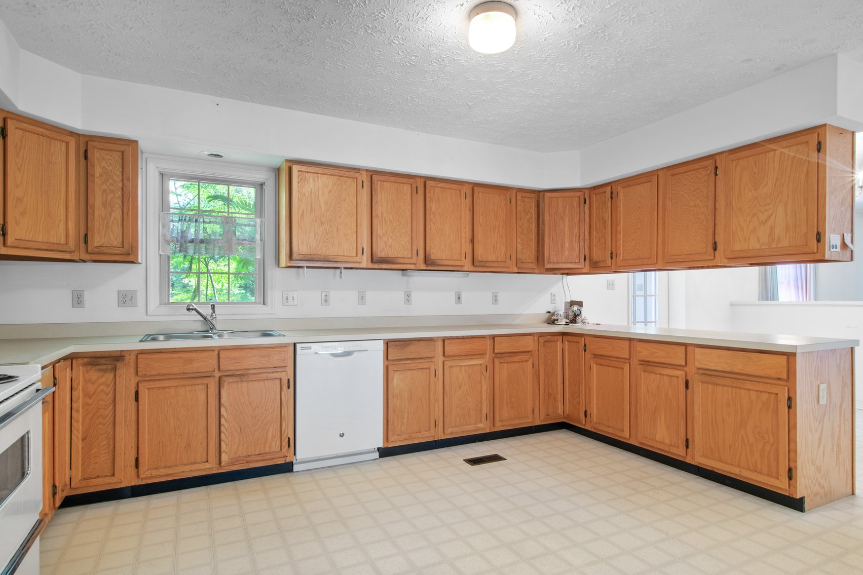 Image for Online and In Person Real Estate: 5308 Howery Road, Dublin, VA 24084