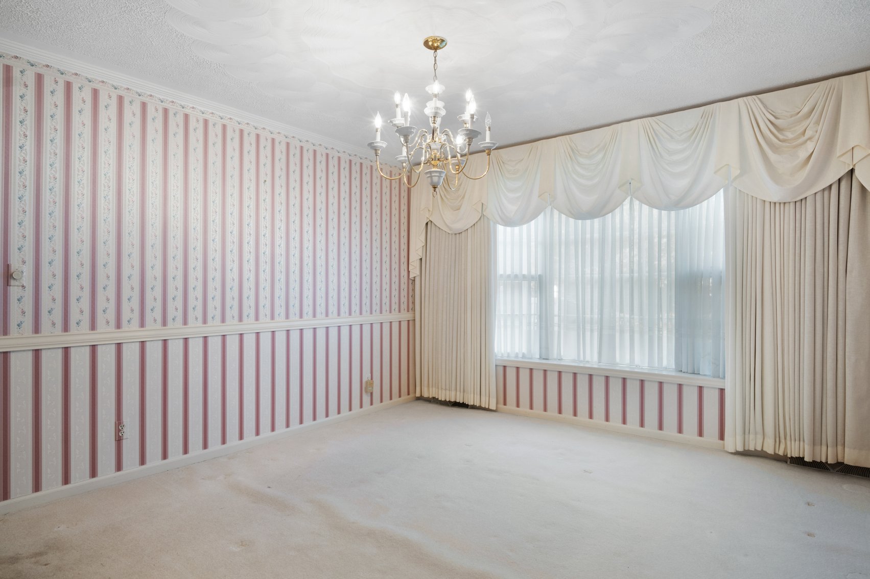 Image for Online and In Person Real Estate Auction: 1310 Hopkins Drive, Pulaski, VA 24301 October 18th, 2025 at 12 Noon