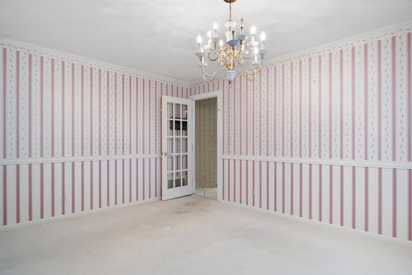 Image for Online and In Person Real Estate Auction: 1310 Hopkins Drive, Pulaski, VA 24301 October 18th, 2025 at 12 Noon