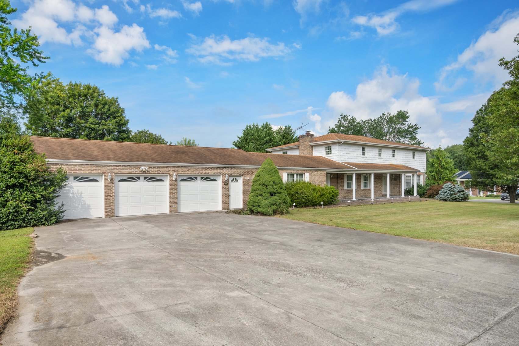 Image for Online and In Person Real Estate Auction: 1310 Hopkins Drive, Pulaski, VA 24301 October 18th, 2025 at 12 Noon