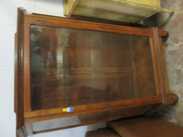 Image for Great Mid-Week Antique and Collectible Sale!