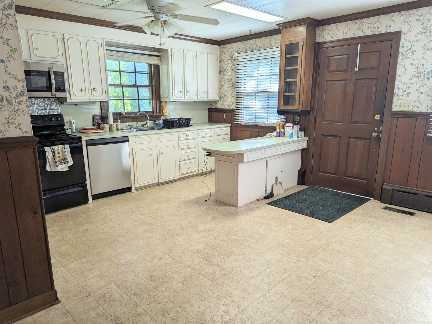 Image for Sold!!! $103,620 Real Estate Auction Lawrenceville, Va