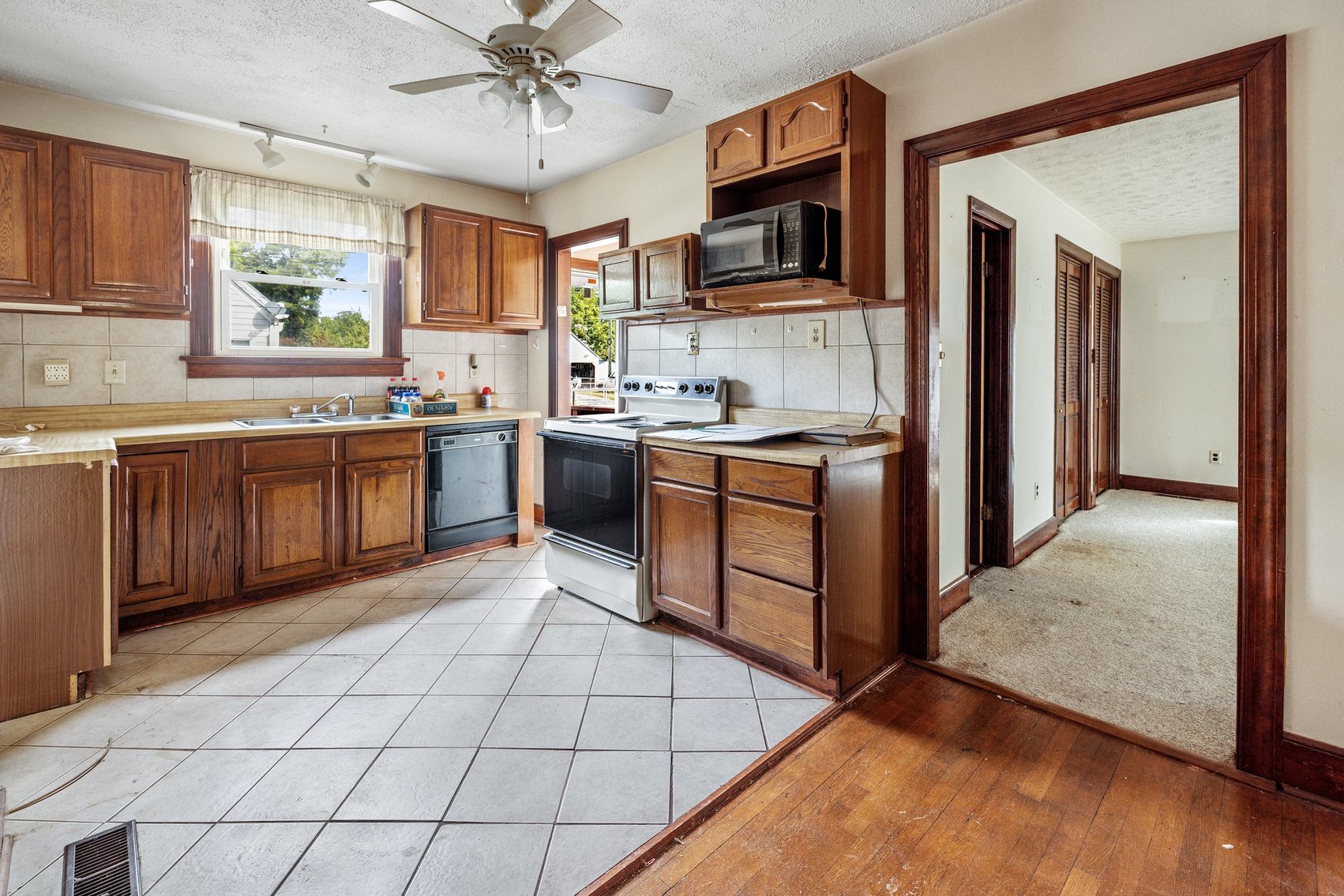 Image for SOLD! $230,450 - Real Estate Auction 6617 W. Davista Ave Richmond Va 23228