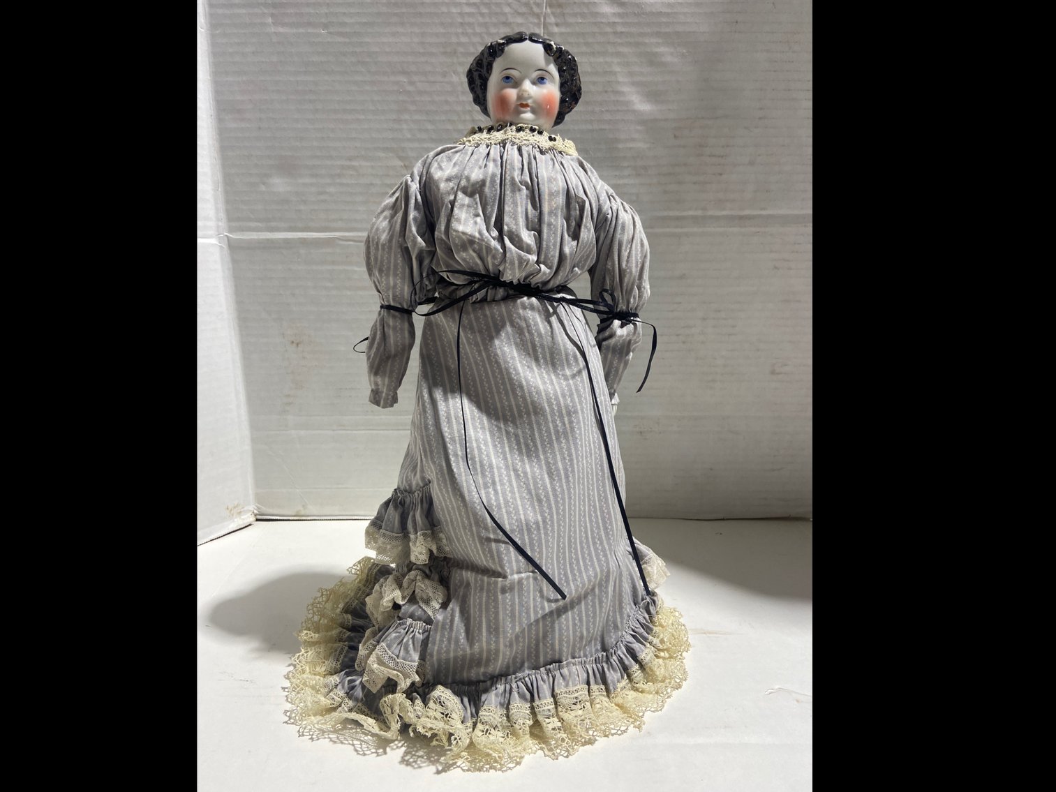 Image for New Year's Day LIVE Auction