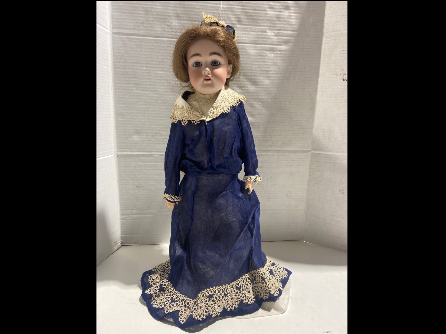 Image for New Year's Day LIVE Auction