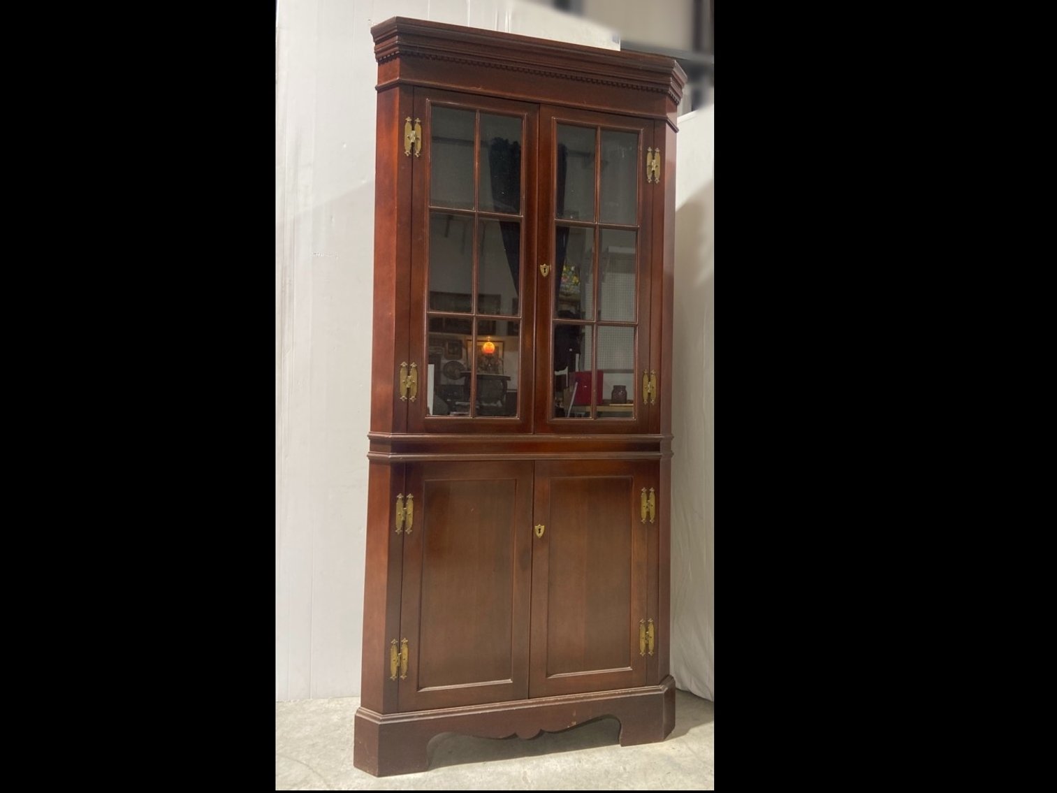 Image for New Year's Day LIVE Auction