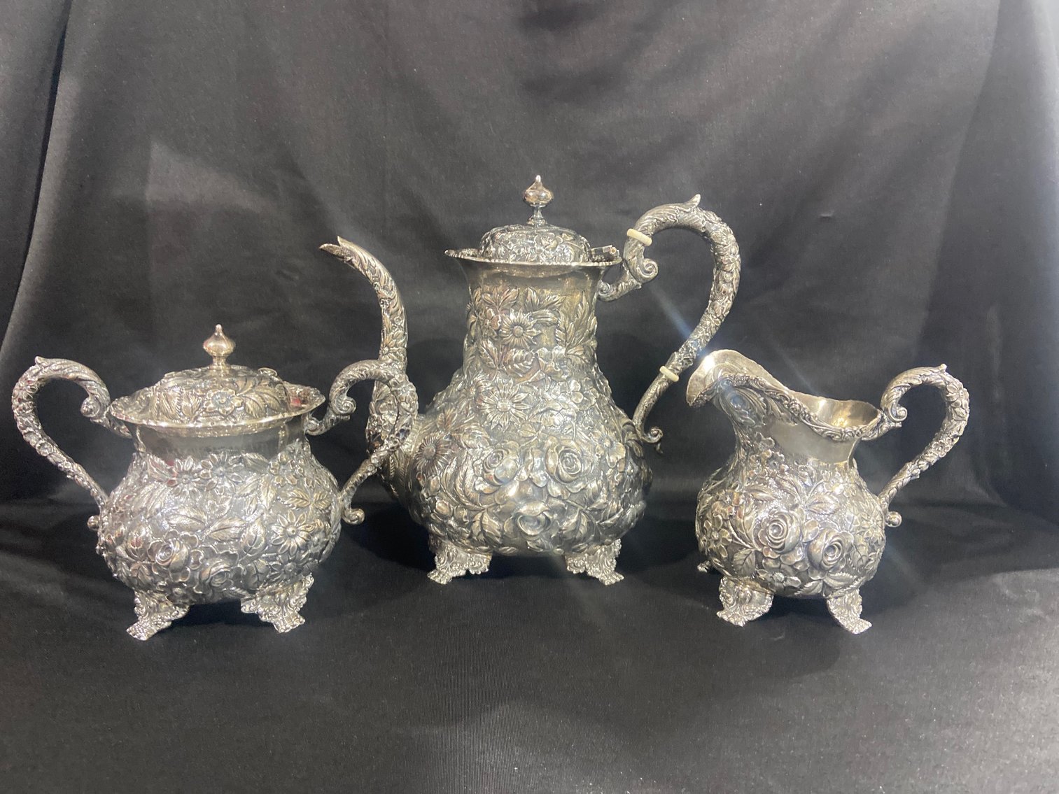 Image for New Year's Day LIVE Auction