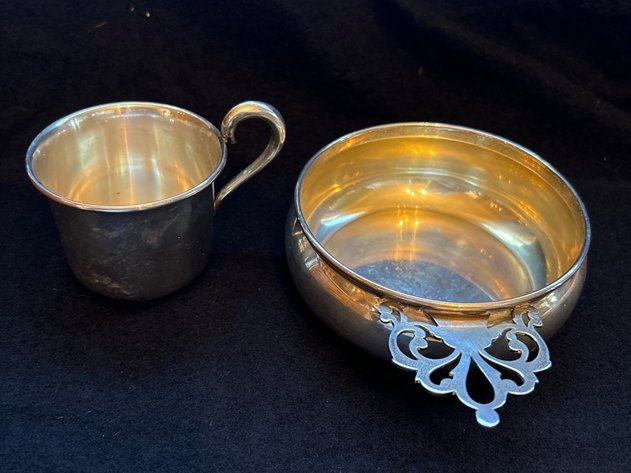 Image for 205 Crestwood Dr Selling Complete Contents of Home