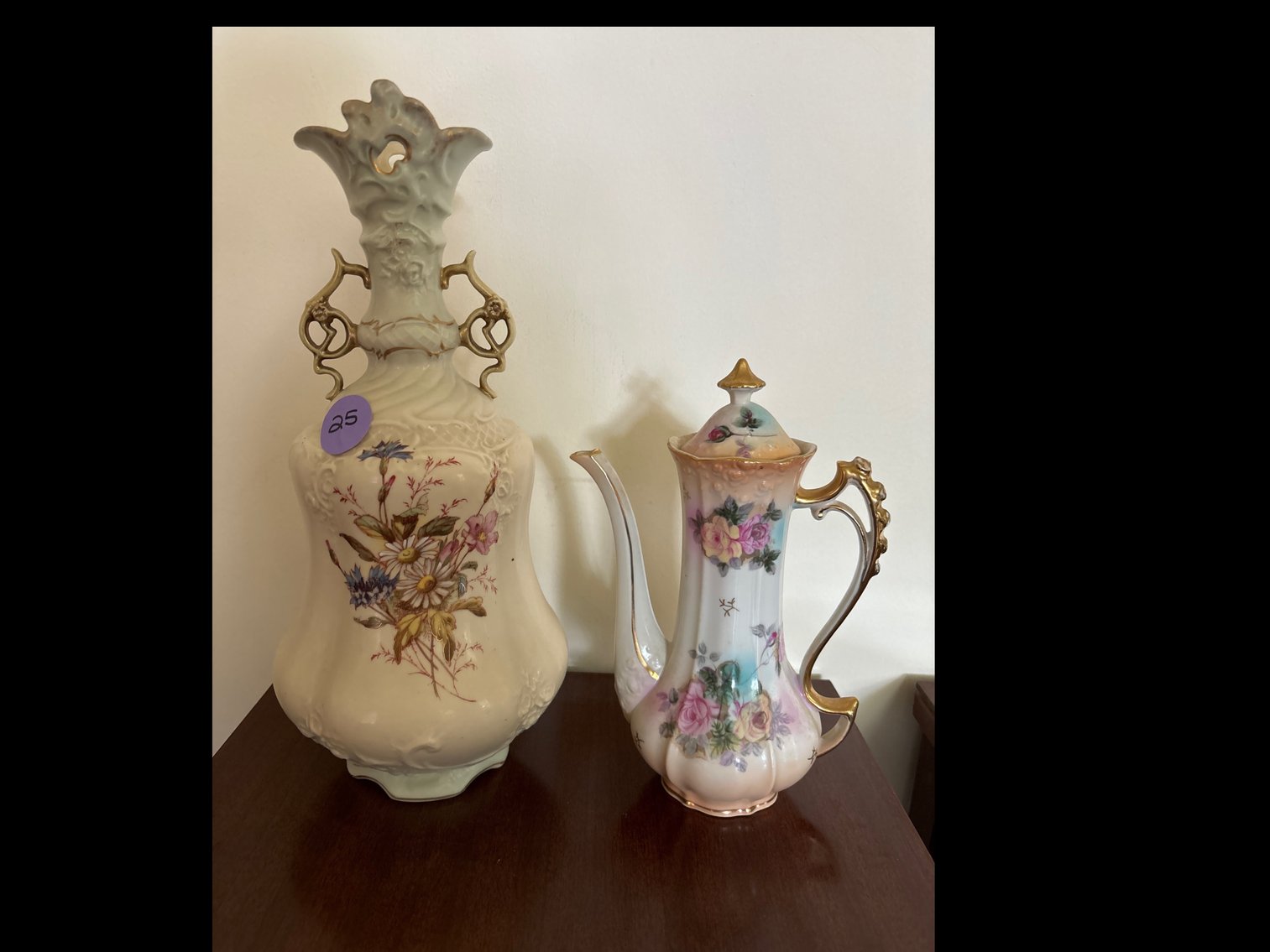 Image for 205 Crestwood Dr Selling Complete Contents of Home