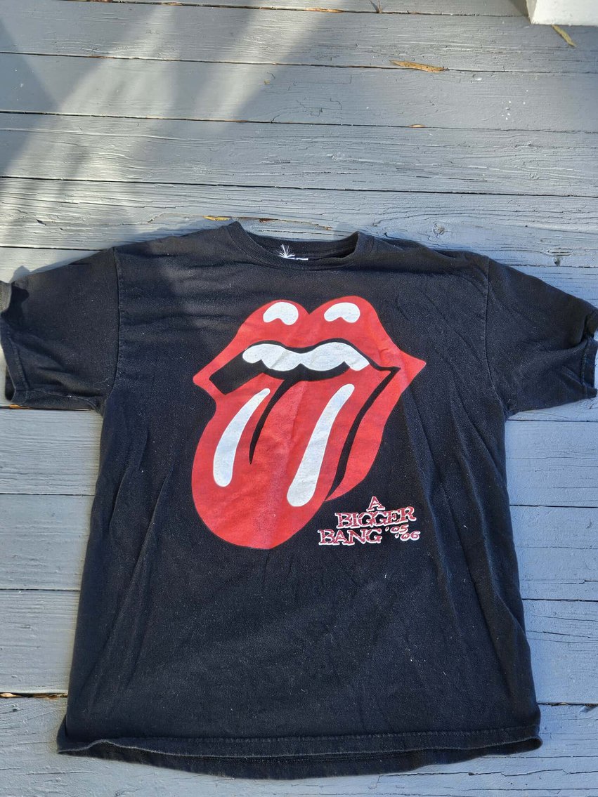 Image for Sold! Vinyl Vault 2: Rare Record & Signed Music Memorabilia Auction Results - $4,387 realized