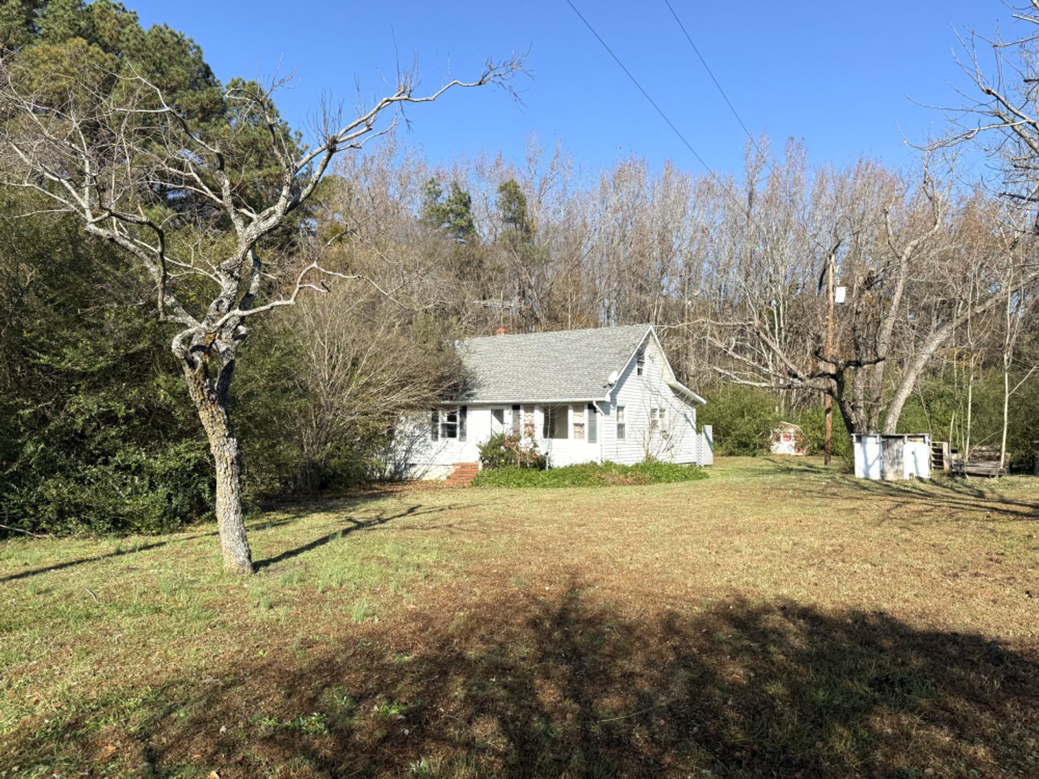 Image for SOLD: $181,610 (127% Over Appraisal) — 3 BR Home in Sutherland, VA