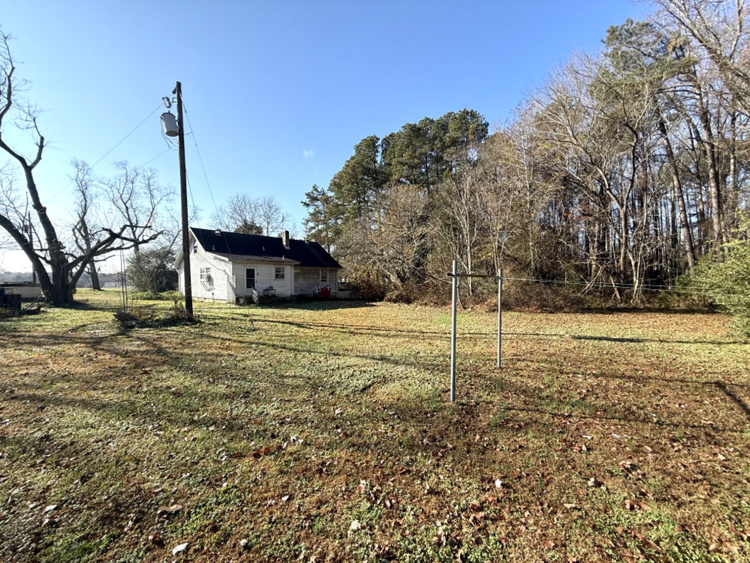 Image for SOLD: $181,610 (127% Over Appraisal) — 3 BR Home in Sutherland, VA