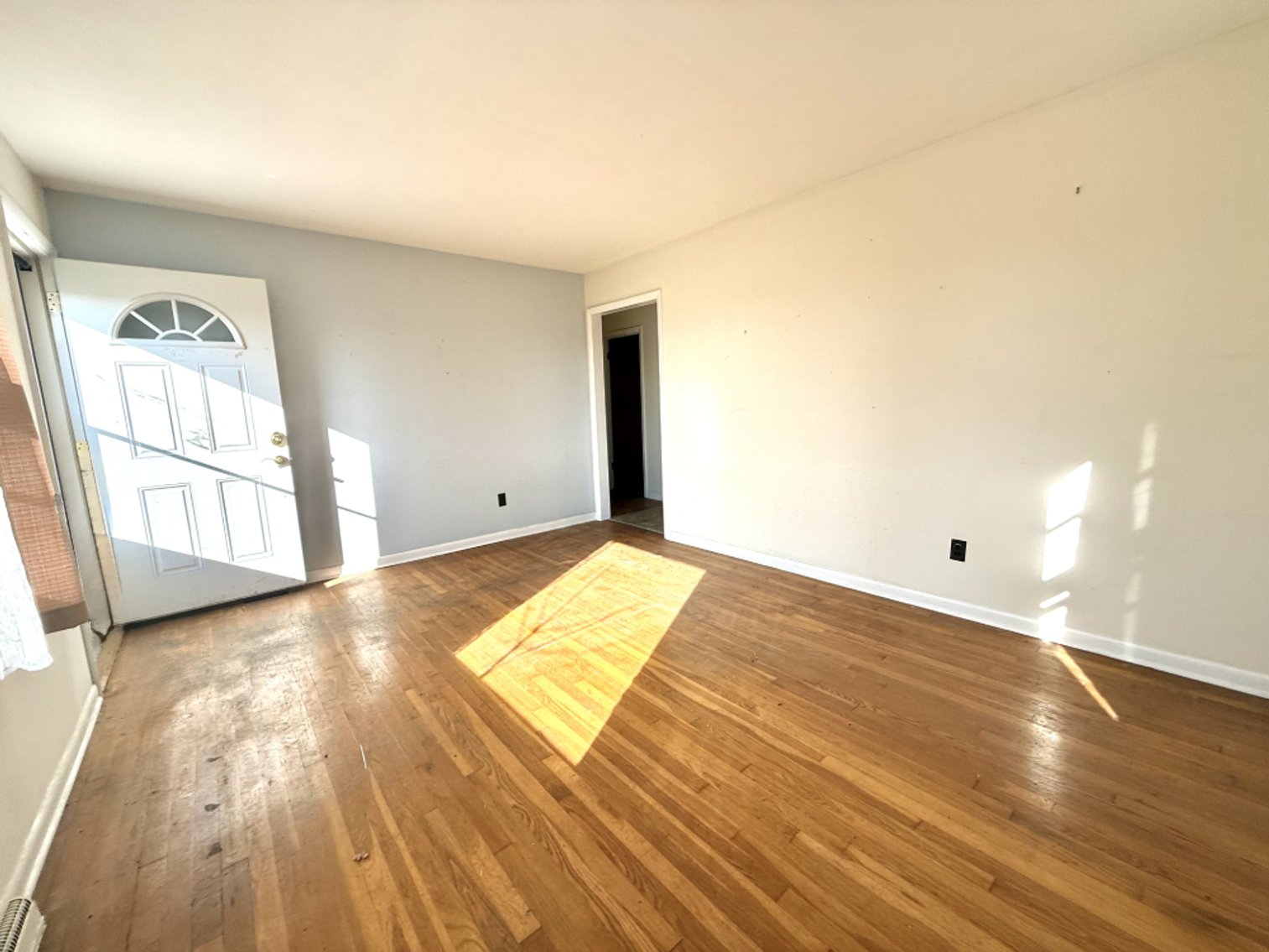 Image for SOLD: $181,610 (127% Over Appraisal) — 3 BR Home in Sutherland, VA