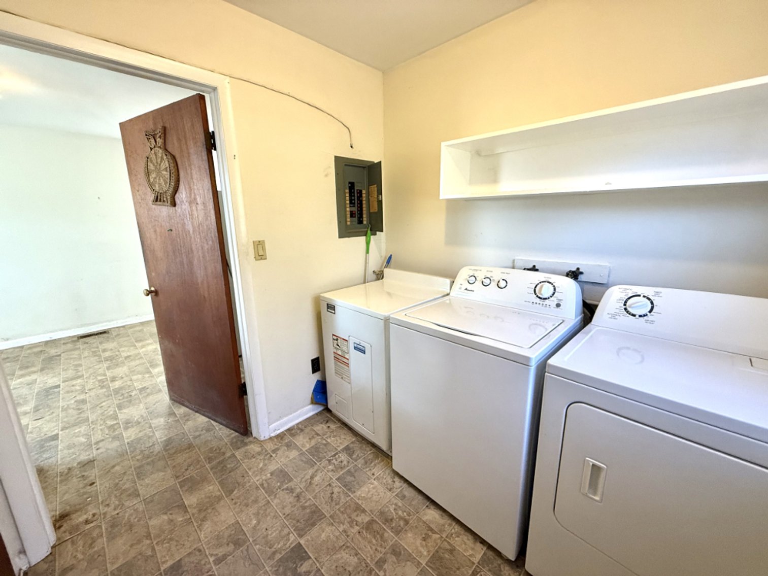 Image for SOLD: $181,610 (127% Over Appraisal) — 3 BR Home in Sutherland, VA