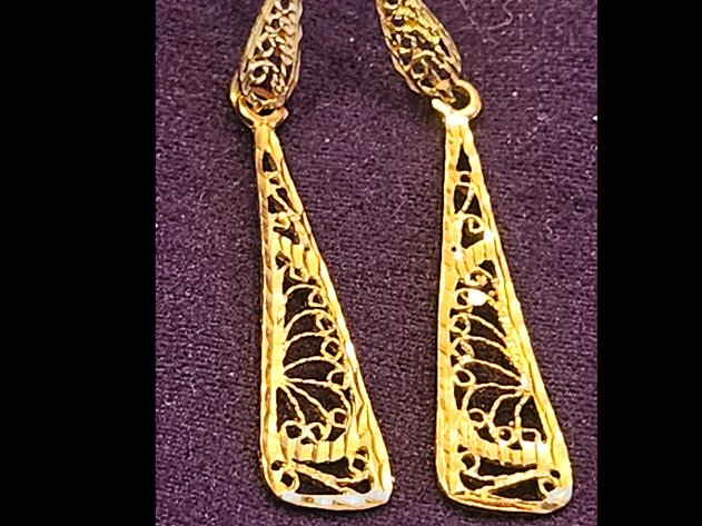 Image for Sold! Luxury Jewelry & Designer Handbag Estate Auction (Realized $8,194.90)