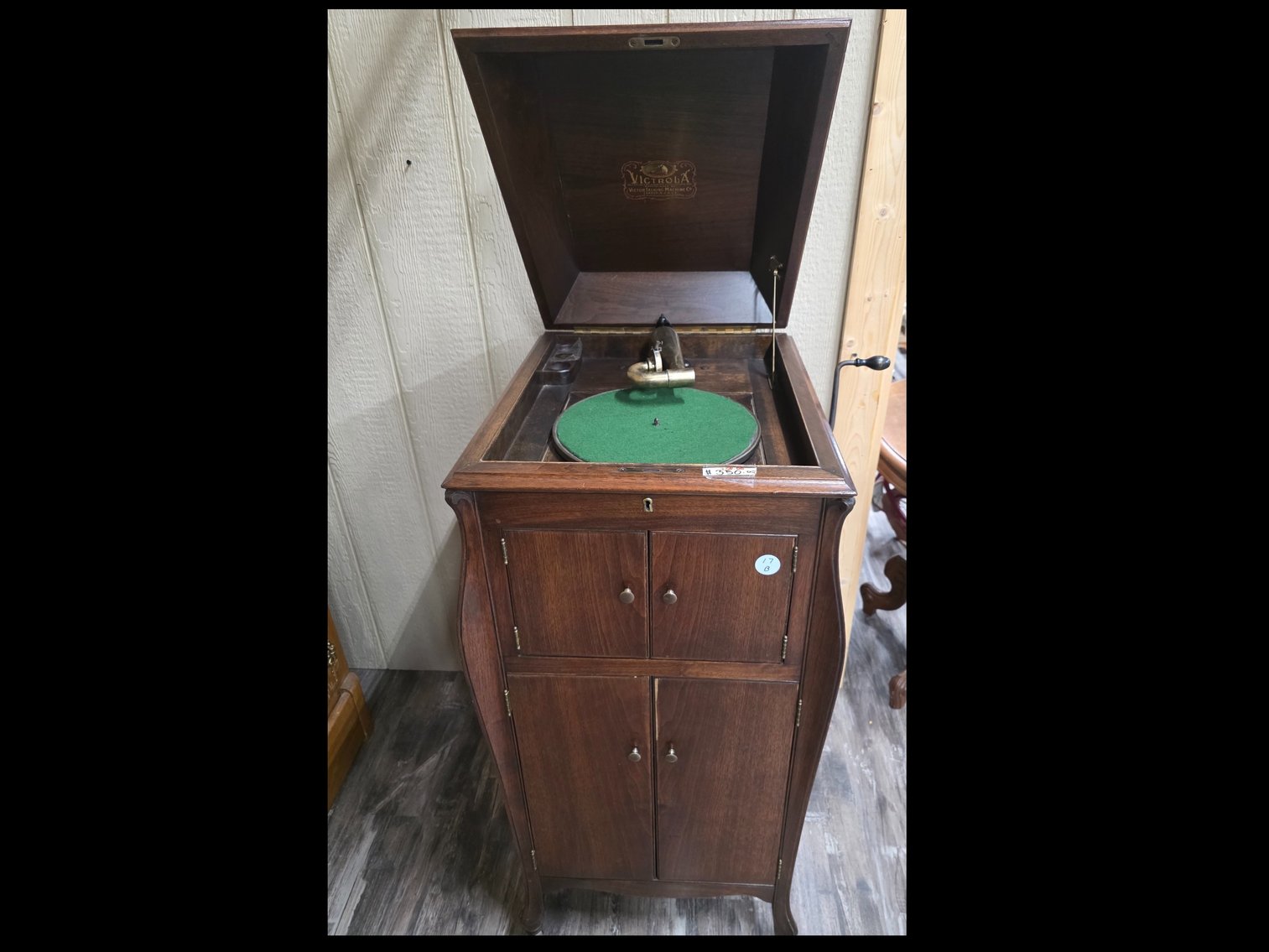 Image for SUCCESS: New Year’s Day LIVE Auction — An Annual Tradition