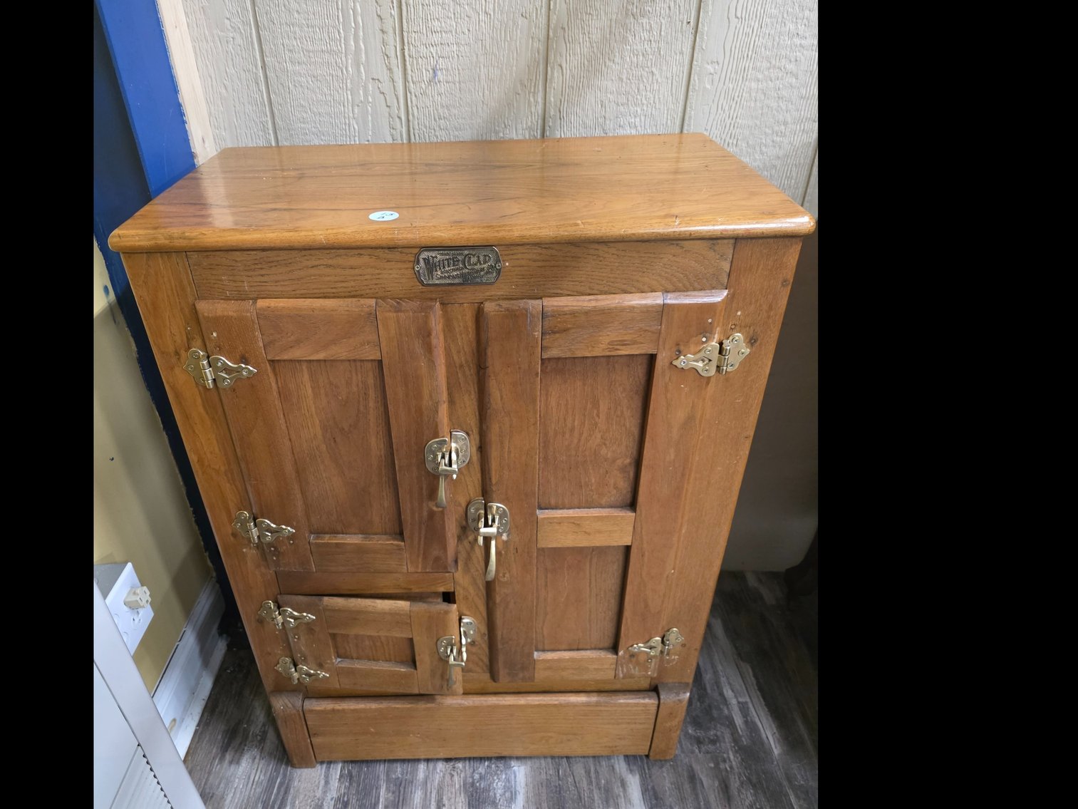 Image for SUCCESS: New Year’s Day LIVE Auction — An Annual Tradition